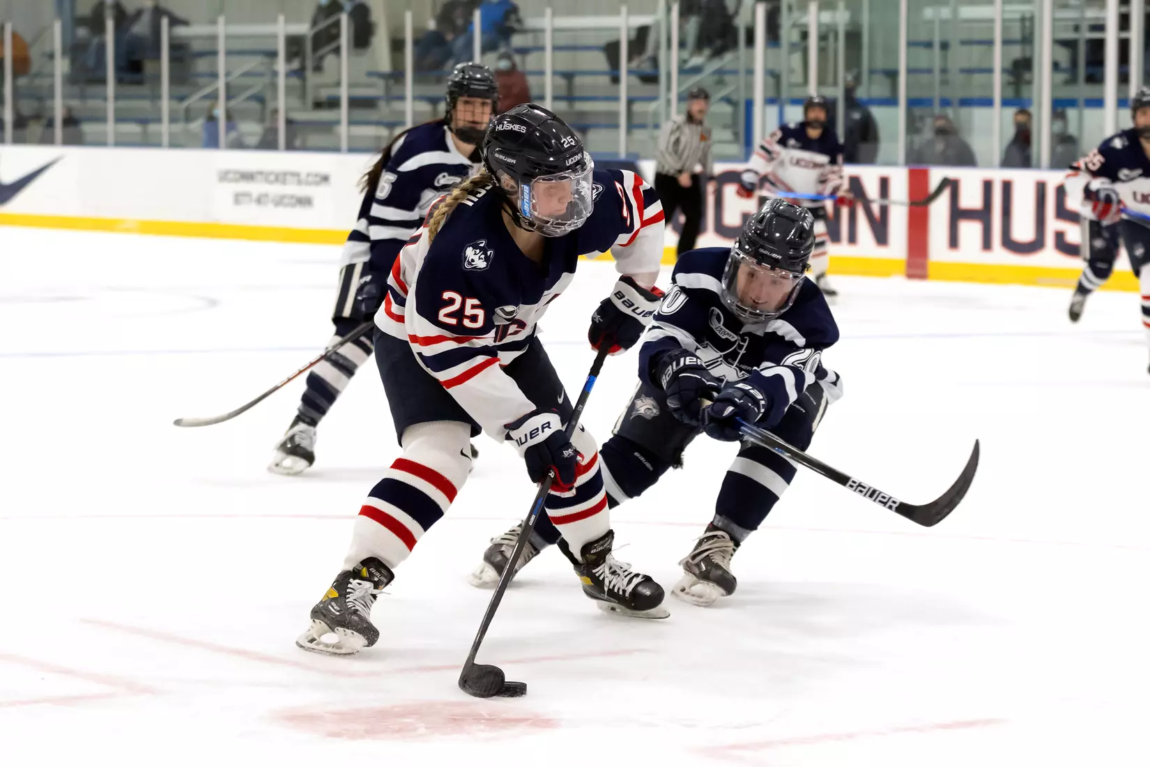 UConn vs UNH at Freitas Ice Forum, 1/24/22