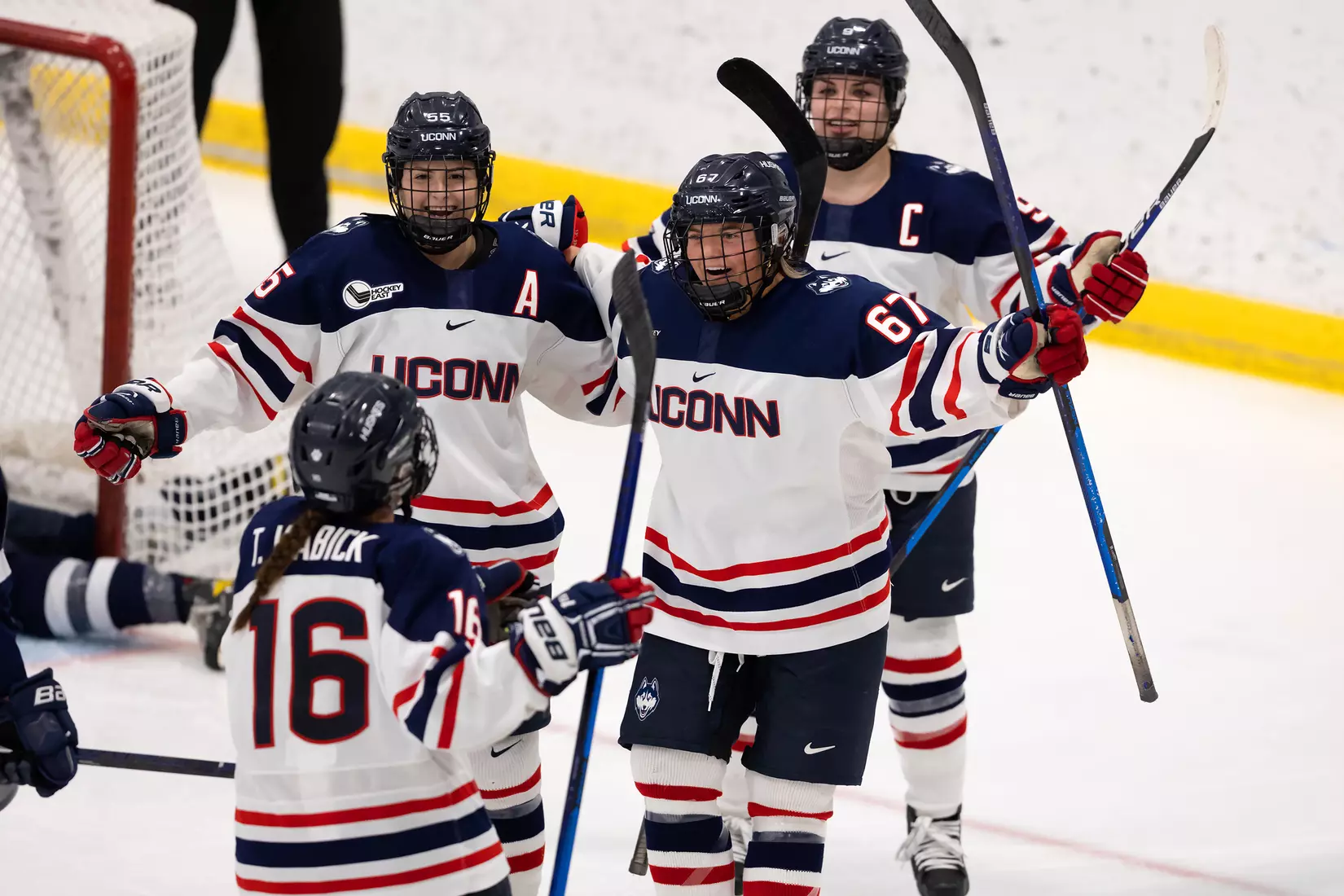 UConn vs UNH at Freitas Ice Forum, 1/24/22
