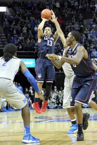 UConn senior guard Shabazz Napier scored seven points in the final five minutes to help the Huskies defeat No. 17 Memphis Thursday night.