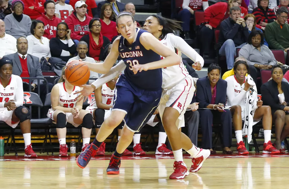 Breanna Stewart chipped in 23 points in Sunday's win.