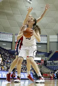 Breanna Stewart (30) shoots against Houston Cougars center Mae Woods (25