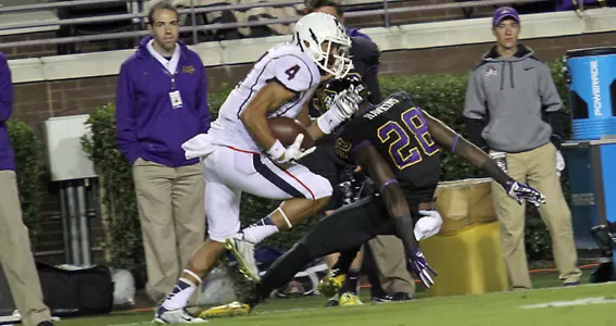 Deshon Foxx made four catches for 120 yards, including an 88-yard touchdown
