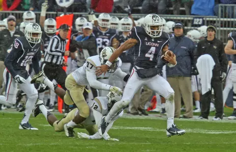 UConn grabs its first American win of the year