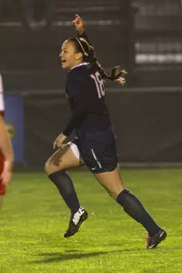 Junior Stephanie Ribeiro