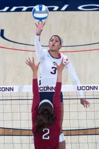 Jade Strawberry had her seventh double-double of the season (10 kills, 13 digs).