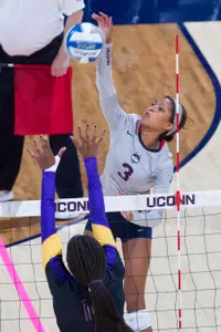 Jade Strawberry led the Huskies with 13 kills and 15 digs.
