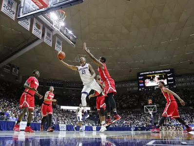 Omar Calhoun led the team with 14 points in win over the Buckeyes.