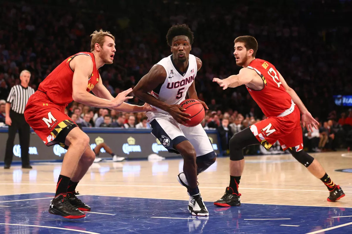 Daniel Hamilton led the team with 23 points in loss to the Terrapins.