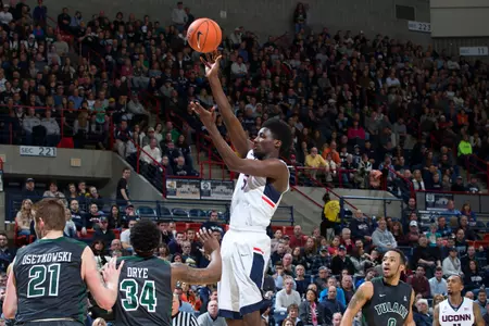 Daniel Hamilton has averaged eight assists per game in UConn's last two outings.