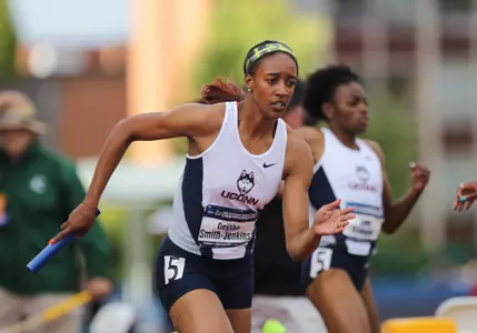 Deysha Smith-Jenkins posted four top-10 finishes on Friday in Tampa, Fla.