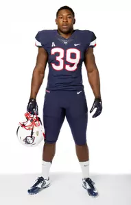 There is a new look for the Huskies in 2015.