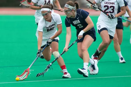 Senior Lauren Kwasnowski