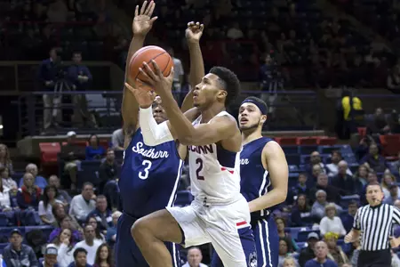 Jalen Adams vs. SCSU (photo by Steve Slade).