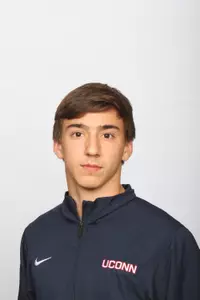 Dan Kinney placed third in the 3M diving competition