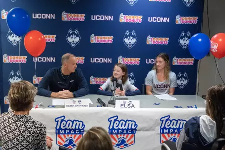 Elsa during press conference