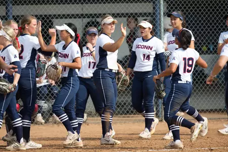 UConn finishes FGCU/Four Points by Sheraton Invitational on Sunday.