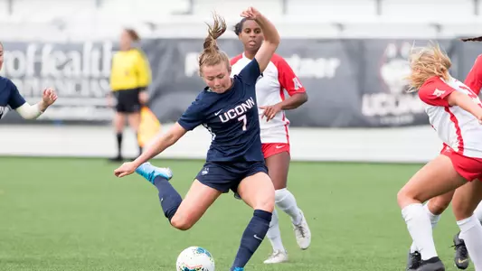 Kess Elmore kicks the ball vs. Houston