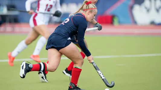 Svea Boker runs with the ball.