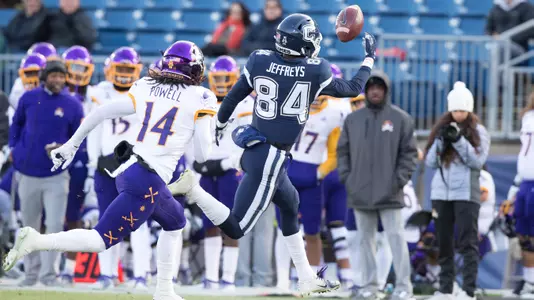 Elijah Jeffreys hauls in a one-handed catch against ECU.