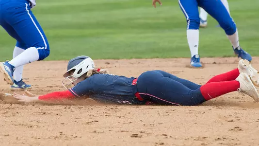Carli diving for second