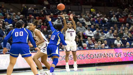 Crystal Dangerfield shoots in a game against Tulsa