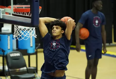 Andre Jackson during pregame warmups on November 25, 2020