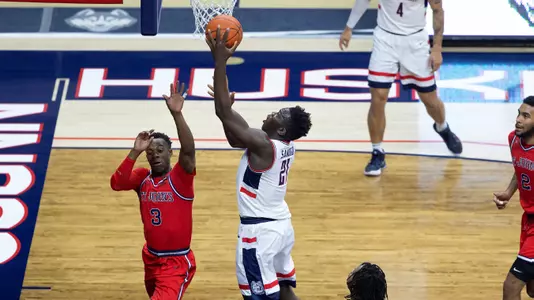 Adama Sanogo lays it in against St. John's on January 18, 2021.