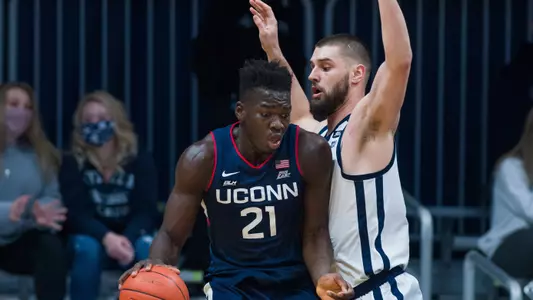 INDIANAPOLIS, IN - JANUARY 09: during the men's college basketball game between the UConn Huskies and Butler Bulldogs on January 9, 2021, at Hinkle Fieldhouse in Indianapolis, IN. (Photo by Zach Bolinger/Icon Sportswire)