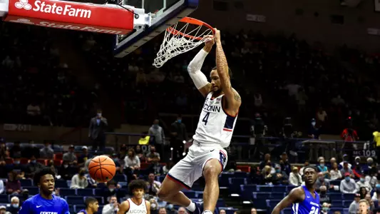 Tyrese Martin dunks against CCSU on November 9, 2021