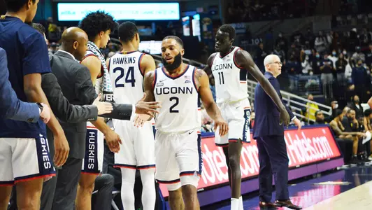 UCONN MBB TEAM