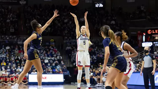 UConn vs Notre Dame at Gampel Pavilion 12/5/21