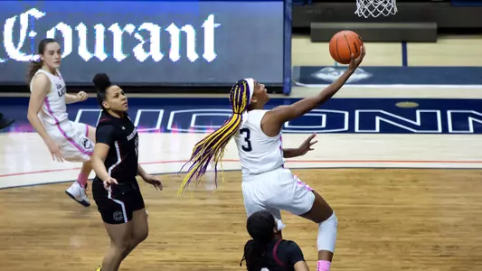 Aaliyah Edwards lays it in against South Carolina on February 8, 2021.