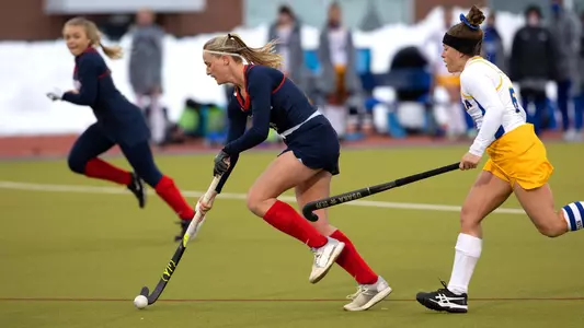 Sophie Hamilton controls the ball against Hofstra on February 13, 2021.