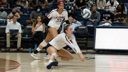 Caylee Parker crouching for a dig