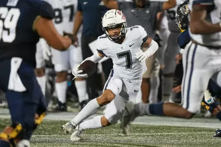 Miami, FL - OCTOBER 8: The UCONN Huskies against the Florida International Panthers at Riccardo Silva Stadium on October 8th, 2022 in Miami, FL. (Photo by Eric Espada/UCONN Athletics)