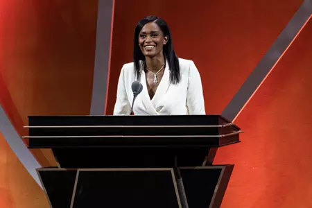 MONTVILEE, CT. Friday, September 9, 2022. Swin Cash poses for portraits at Mohegan Sun in Montville, CT. NOTE TO USER: Mandatory Copyright Notice: Photo by Royce Parris (instagram: royceparris_)/SLAPBOX CREATIVE