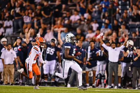 NCAA DI Football- 2022 - Syracuse at UConn, Rentschler Field, East Hartford, Connecticut.