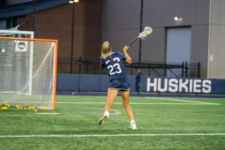 Tori Tomalia