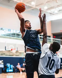 Jaylin Stewart