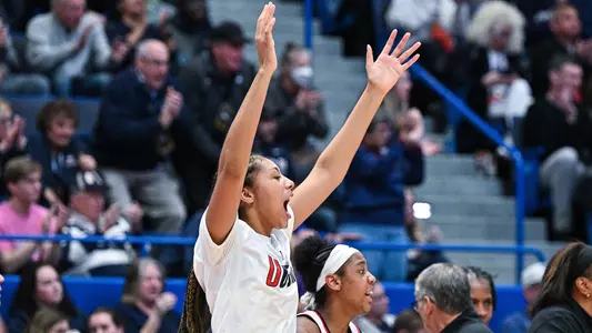 NCAA DI Womens Basketbal - 2023 - Louisville at UConn, XL Center, Hartford, Connecticut.