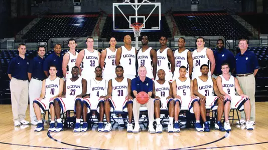 2003-04 MBB Team Photo