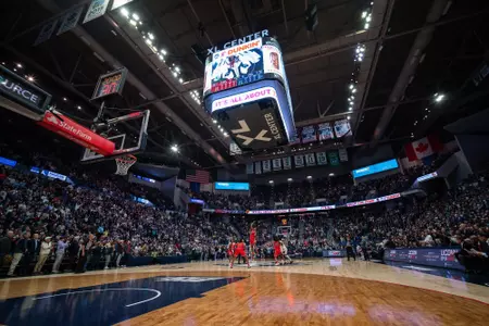 XL Center tip-off