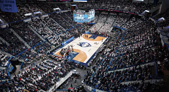 XL Center stripeout