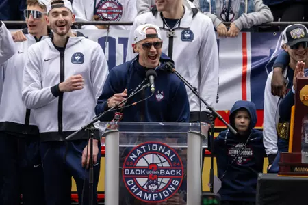 UCONN MEN'S BKB PARADE
