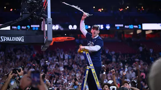Dan Hurley action
