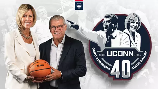 Geno Auriemma Chris Dailey 40th announcement