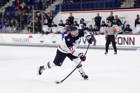 Huskies Skate to Tie vs. #10 BU Image