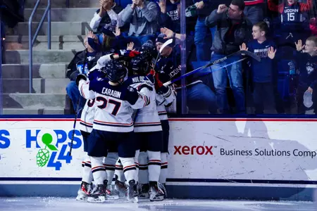 Huskies Ship Up To Boston For Hockey East Semi-Finals Image