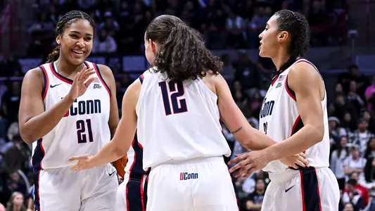 Sarah Strong, Ashlynn Shade Azzi Fudd