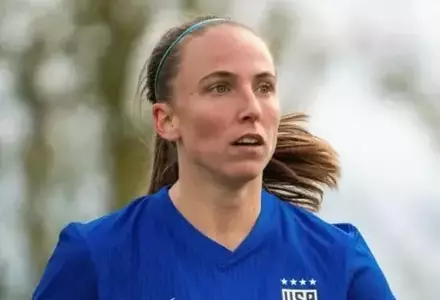 Annie Wickett